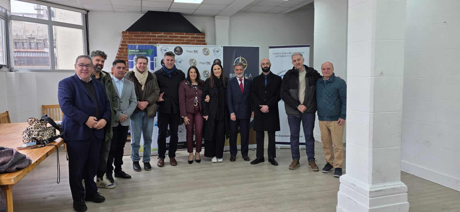 Encuentro con la comunidad Brújula y CGE